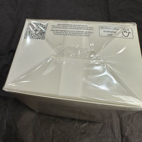 GUERLAIN Abeille Royale Honey Treatment Day Cream w/ Hyaluronic Acid 50ml/1.6oz - Picture 5 of 6